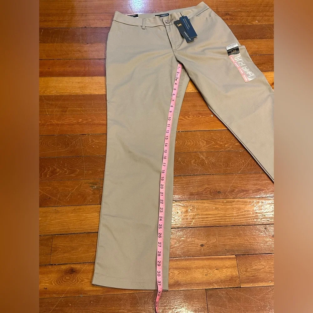 Lee straight leg beige khaki, tan, wrinkle free mid rise trousers NWT - Picture 7 of 8